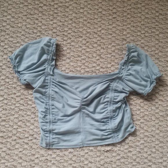 ✨Cottage Crop Top✨ - Picture 5 of 5